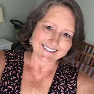 Meet your Posher, Dena